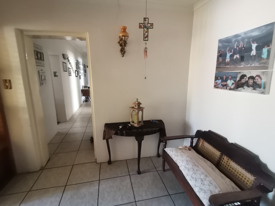 5 Bedroom Property for Sale in Senekal Free State